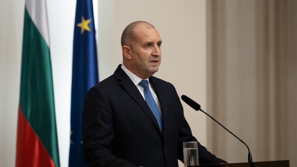 Cumhurbaşkanı Radev’den mandat açıklaması