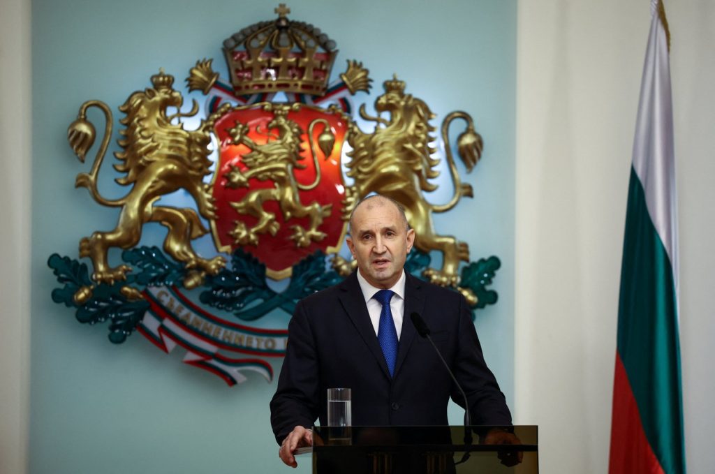 Bulgaristan Cumhurbaşkanı Rumen Radev İstifa Etti