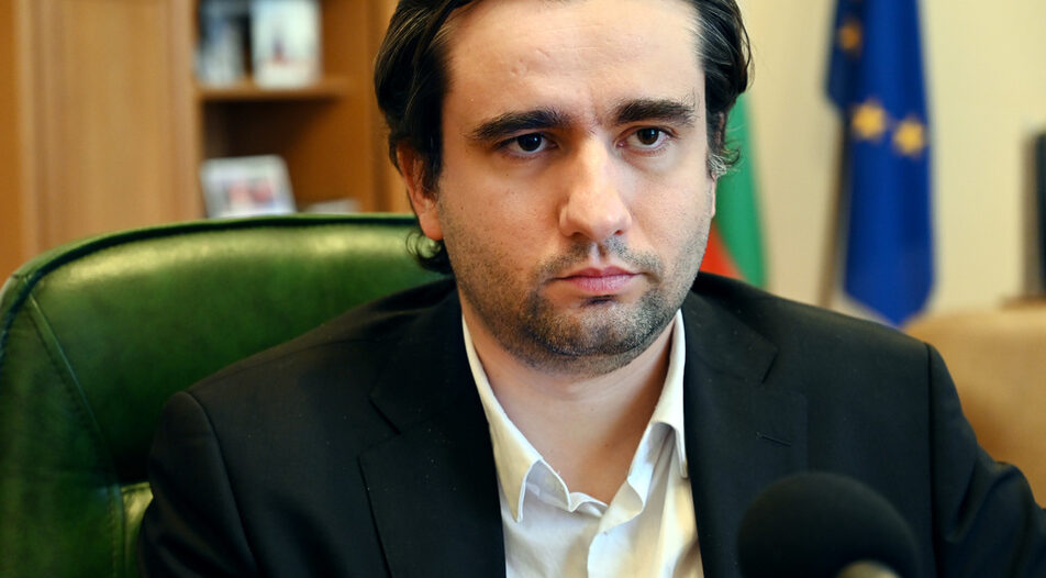 “İlkesel Değil, Zorlama Bir Süreç” — ‘Продължаваме промяната-Демократична България’ Partisinden Seçim Kanunu Eleştirisi