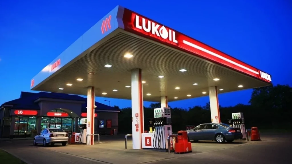 Lukoil ″Trident″ Projesinden Çekilmesinin Ardından Romanya Devleti’ni Mahkemeye Verdi
