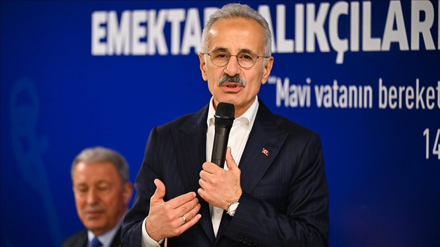 Bakan Uraloğlu: Hürmüz Boğazı’nda 15 Türk Sahipli Gemi Bulunuyor