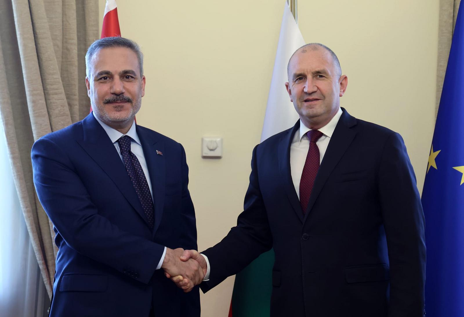 Rumen Radev: Türkiye, Güvenlik, Enerji ve Ulaştırma Bağlantısallığında Bulgaristan İçin Kilit Bir Ortaktır