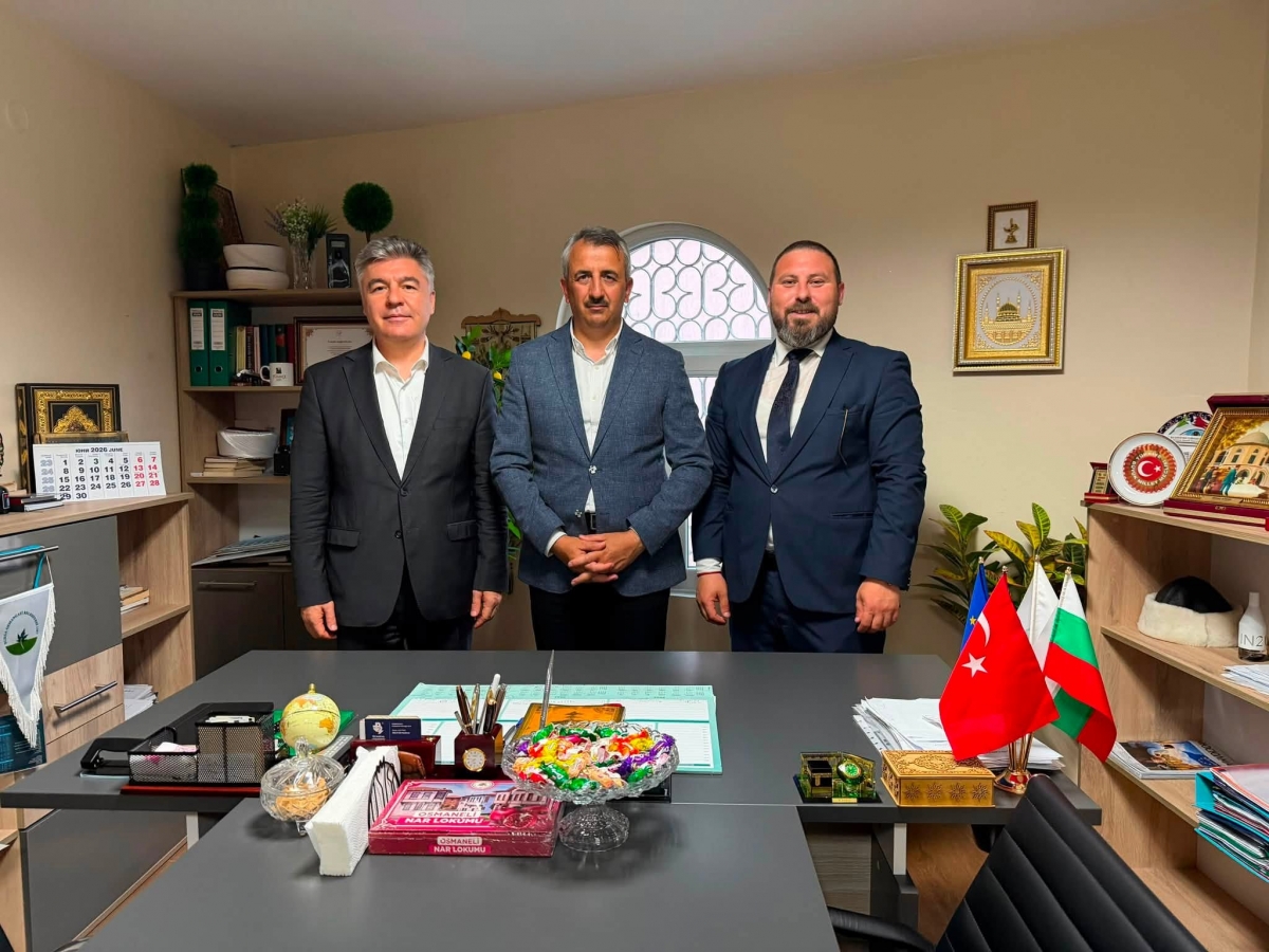Edirne Valisi Yunus Sezer ve Başkonsolos Tolga Orkun’dan Varna Bölge Müftülüğüne Ziyaret