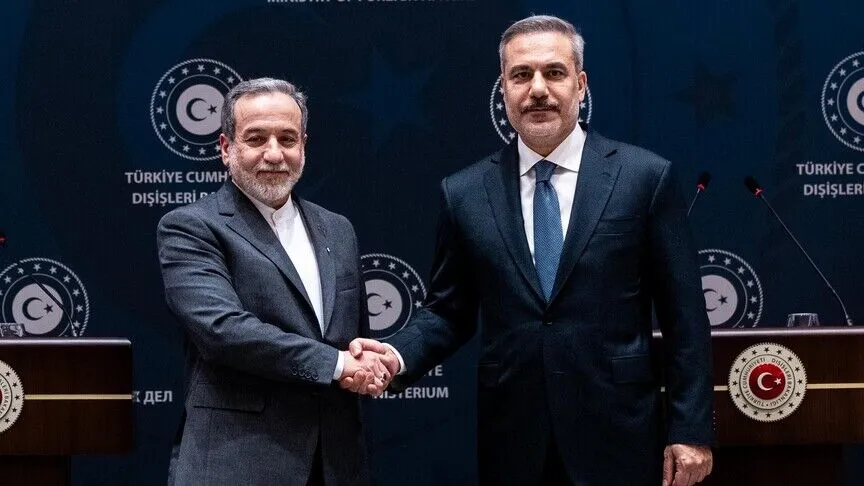 Dışişleri Bakanı Fidan, İranlı Mevkidaşı Arakçi ile Bölgesel Gelişmeleri Görüştü